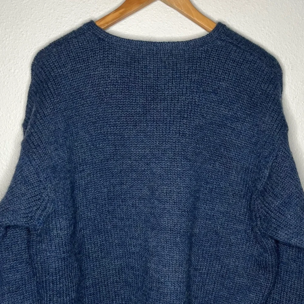Vintage J Crew Men’s Blue V Neck Oversized Wool Knit Sweater Fisherman